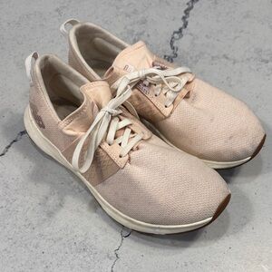 New Balance Women's Light Pink Sneakers
